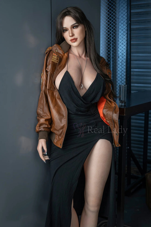 Scarlett: Hot Military Wife Sex Doll